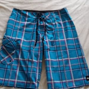 Quicksilver Shorts ( Men )